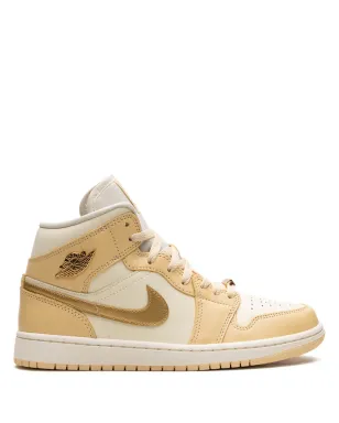 Jordan エアジョーダン 1 ミッド ペールベニラ/ココナッツミルク/セイル/メタリックゴールド スニーカー - イエロー - サムネイル1