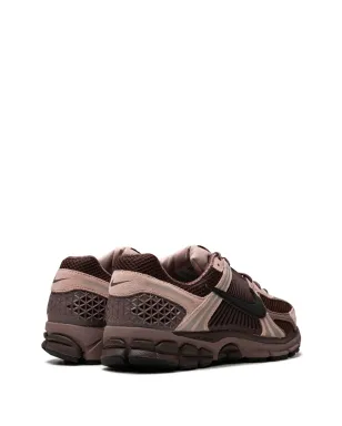 Nike Zoom Vomero 5 Plum Eclipse スニーカー - ブラウン - サムネイル3
