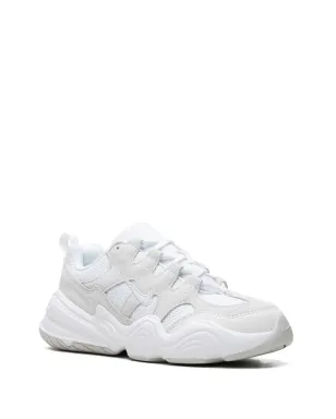 Nike テック ヘラ ホワイト フォトン ダスト スニーカー - サムネイル2