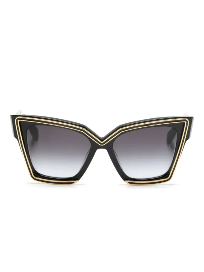VALENTINO GARAVANI EYEWEAR VALENTINO GARAVANI EYEWEAR ロックスタッドディテール キャットアイフレーム サングラス - ブラックの商品画像