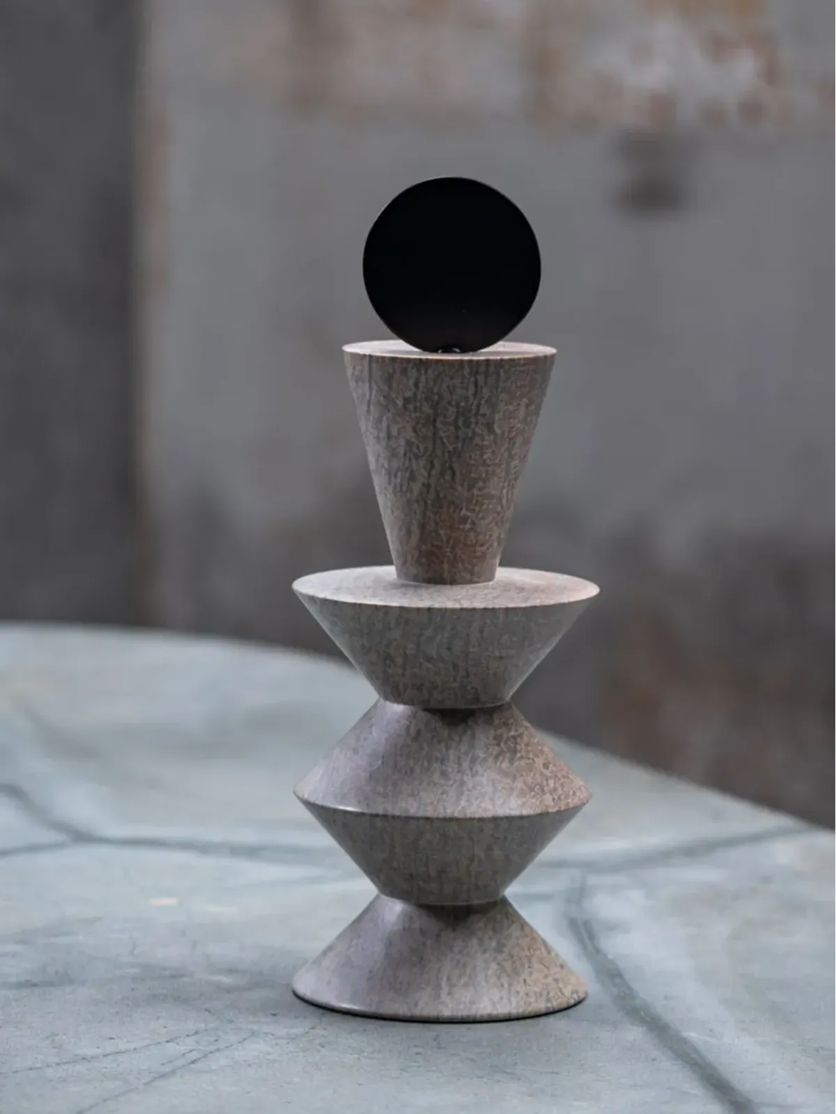 Gardeco Constantin Totem 4 石の彫刻 - 画像3
