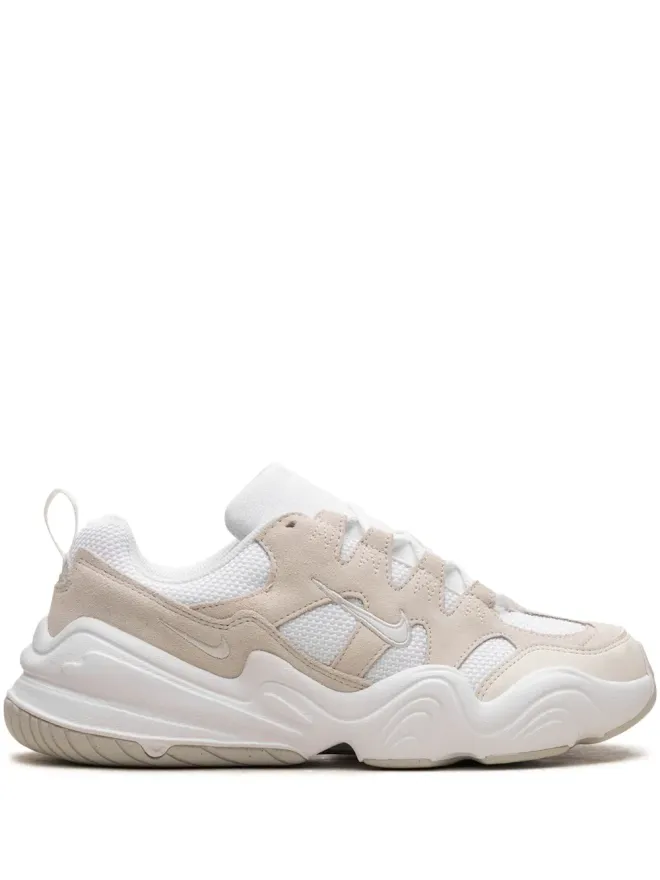 Nike Nike Tech Hera フォトンダスト/ホワイト スニーカー - ニュートラルカラーの商品画像