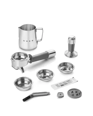 Smeg 50's Style エスプレッソコーヒーマシン - サムネイル4