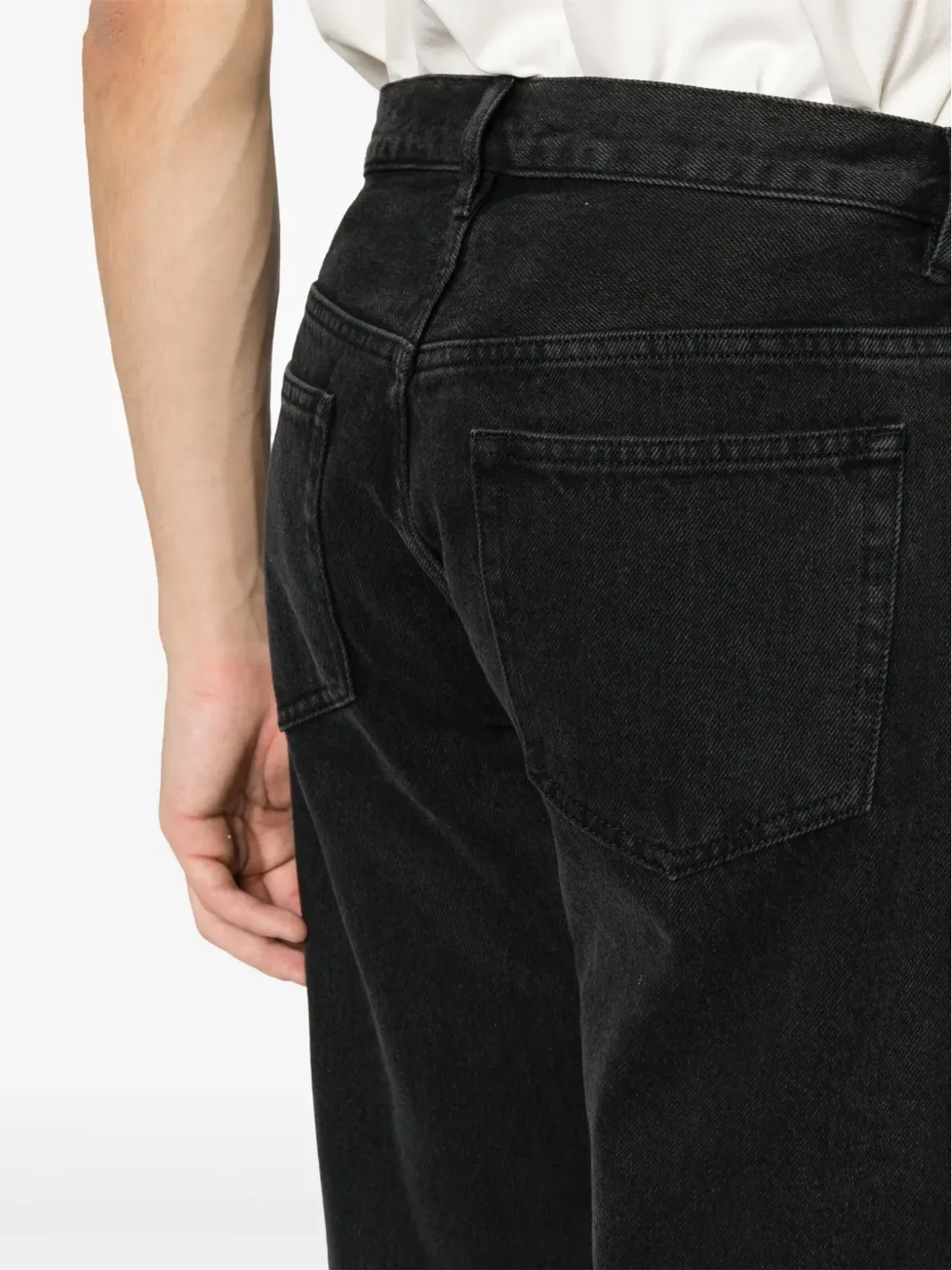 A.P.C. ニュー・スタンダード ミッドライズ ストレートジーンズ ブラック - 画像5