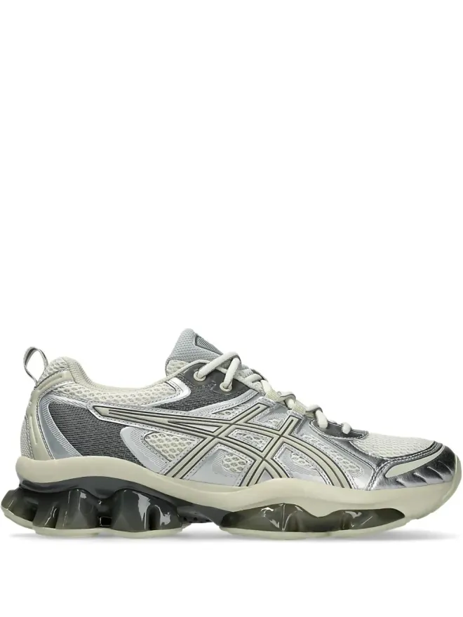 ASICS ASICS GEL-Quantum Kinetic シルバー スニーカーの商品画像