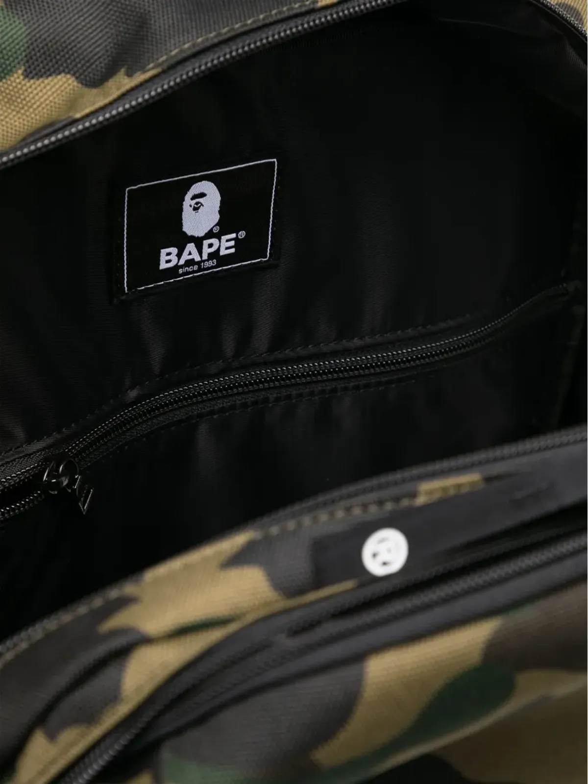 A BATHING APE® カモフラージュ バックパック - 画像5
