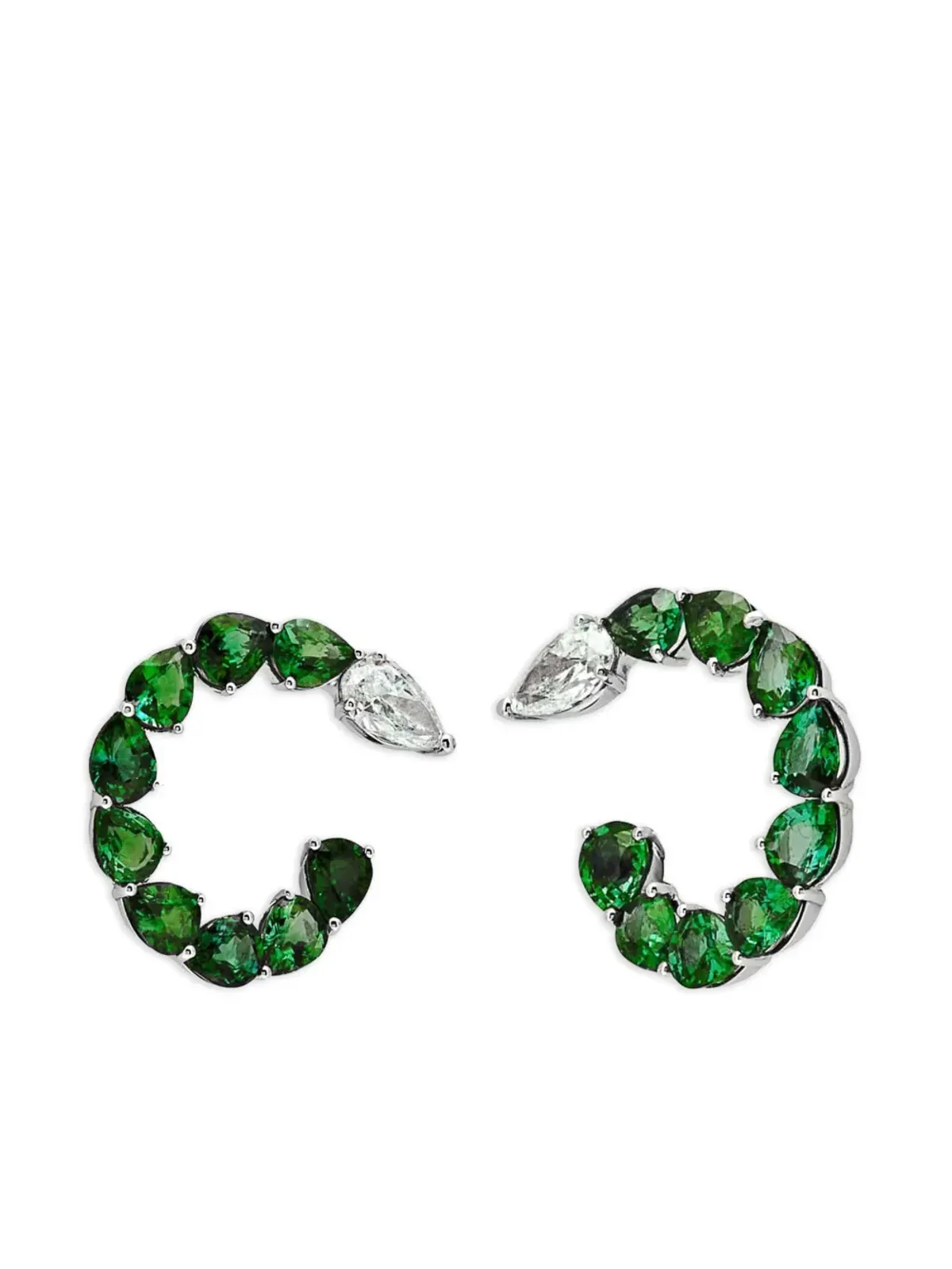 Jewels Aficionado 18ktホワイトゴールド エメラルドとダイヤモンド フープピアス - 画像1