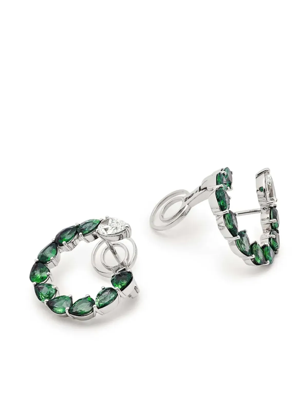 Jewels Aficionado 18ktホワイトゴールド エメラルドとダイヤモンド フープピアス - 画像2