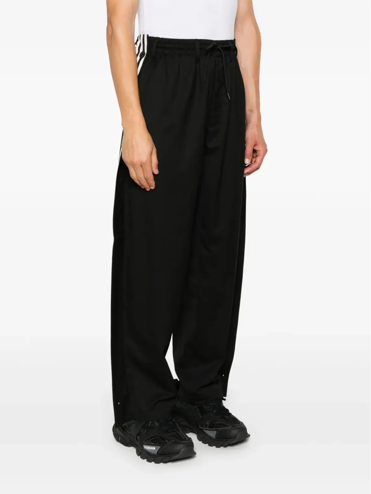 Y-3 3ストライプ トラックパンツ - ブラック - 画像4