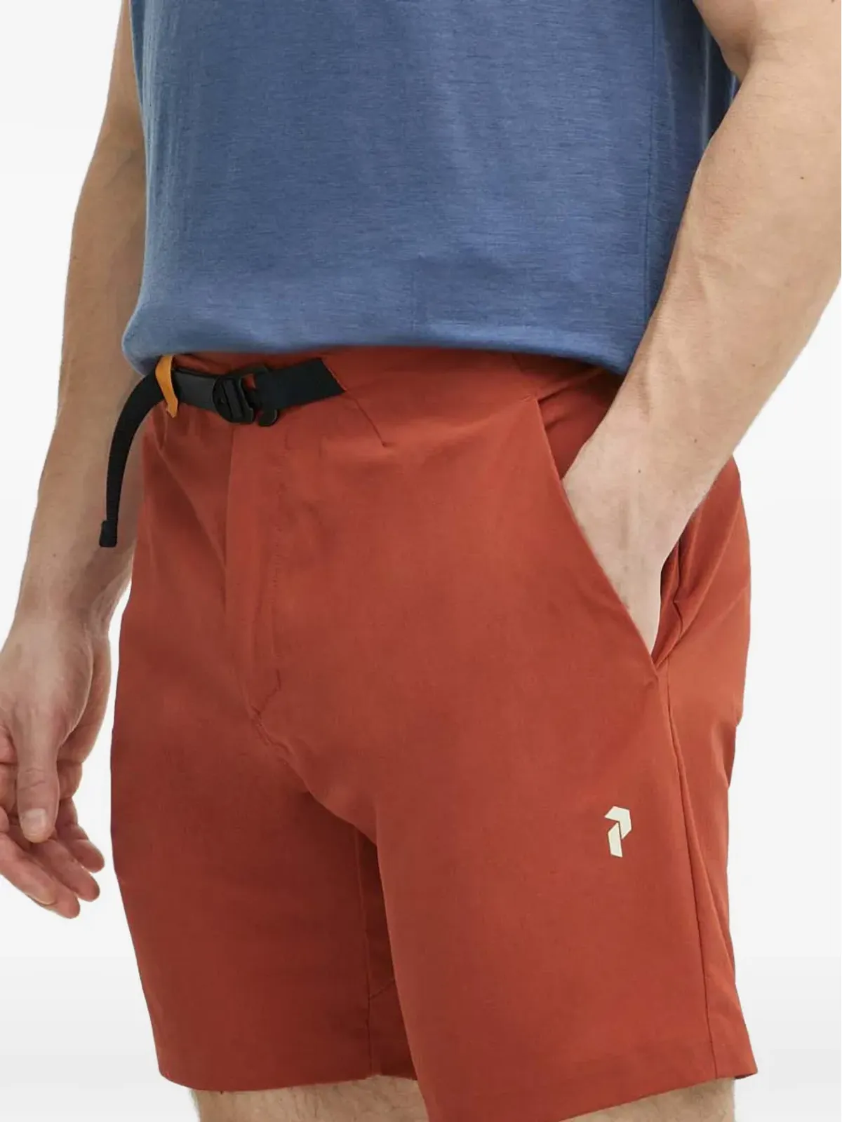 Peak Performance ベルト付きショートパンツ - 画像2
