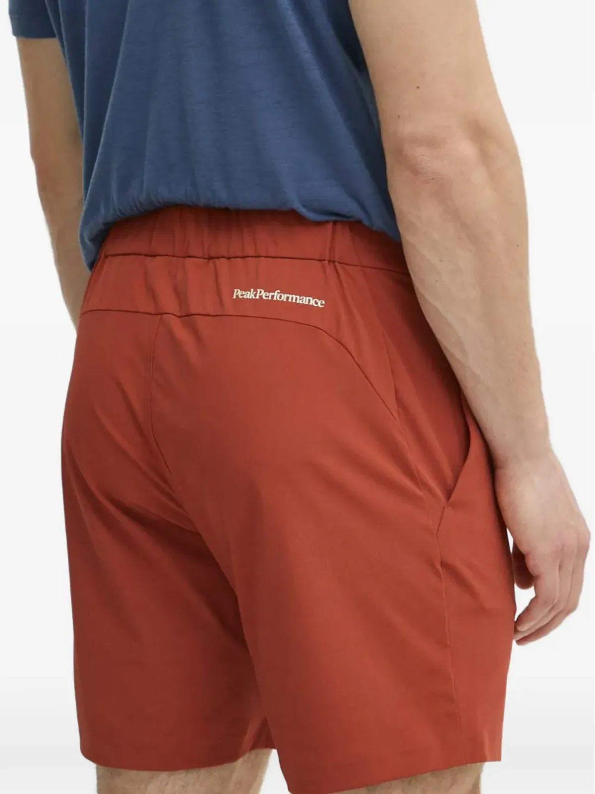 Peak Performance ベルト付きショートパンツ - 画像3