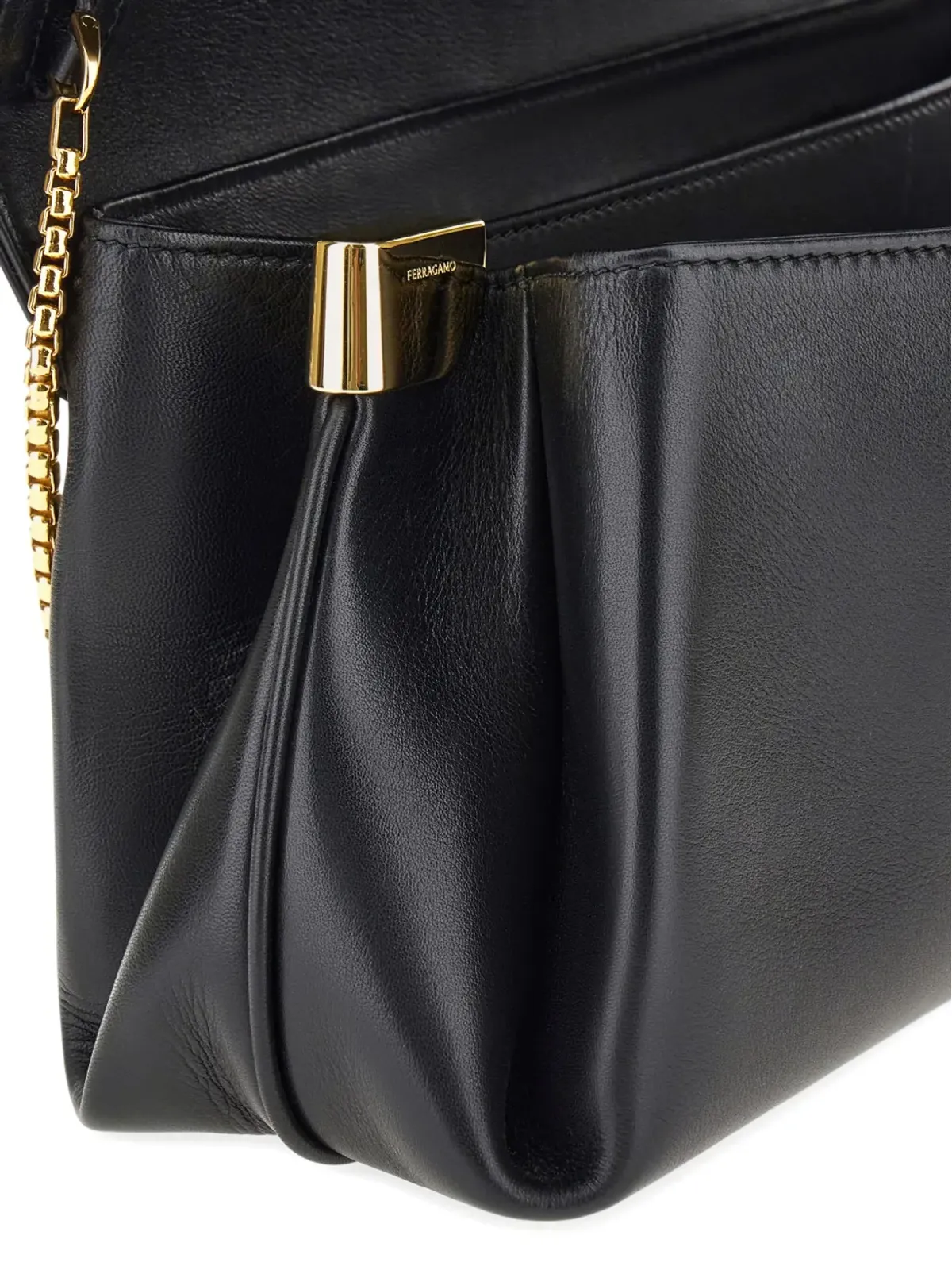 Ferragamo ミディアム フロントフラップ ショルダーバッグ ブラック - 画像5