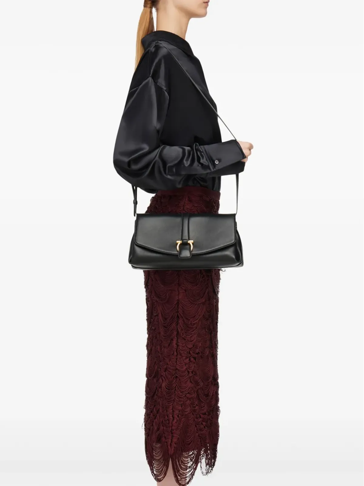 Ferragamo ミディアム フロントフラップ ショルダーバッグ ブラック - 画像3