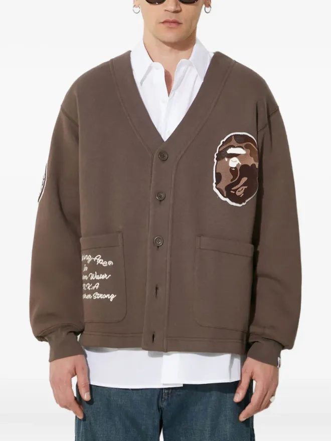 A BATHING APE® A BATHING APE® コレッジバッジ ボタン付きカーディガンの商品画像