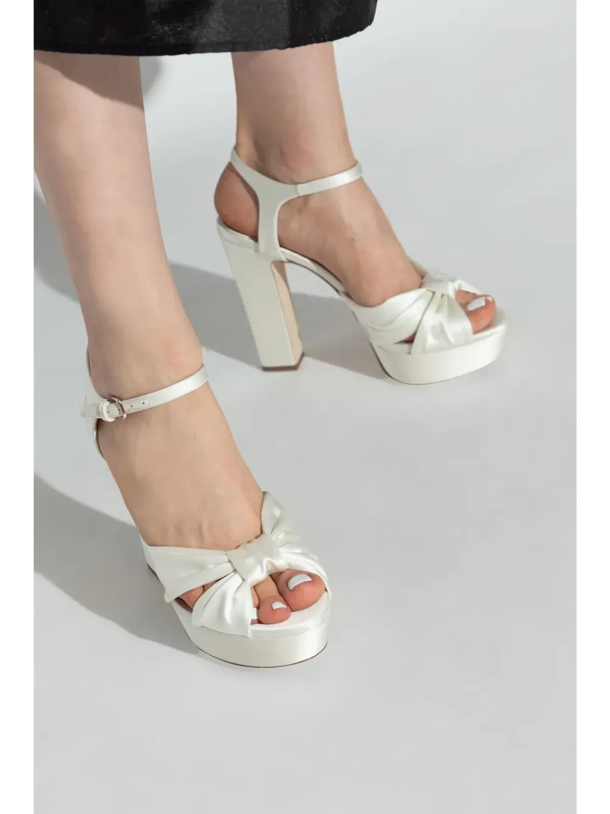 Jimmy Choo ヘロワイス サンダル - 画像2