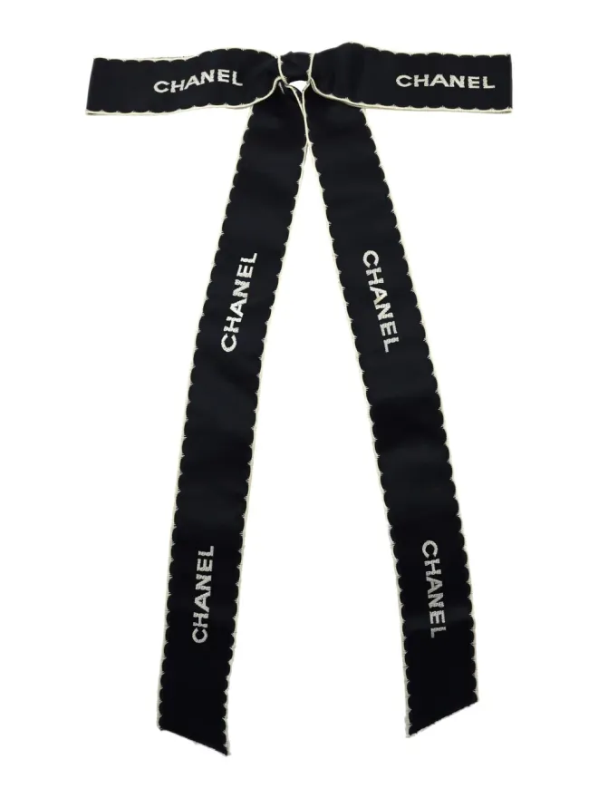 CHANEL Pre-Owned CHANEL Pre-Owned ロゴ刺繍サテンリボーブローチの商品画像