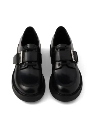 Prada ブラッシュドレザー バックル付きダービーシューズ ブラック - サムネイル4