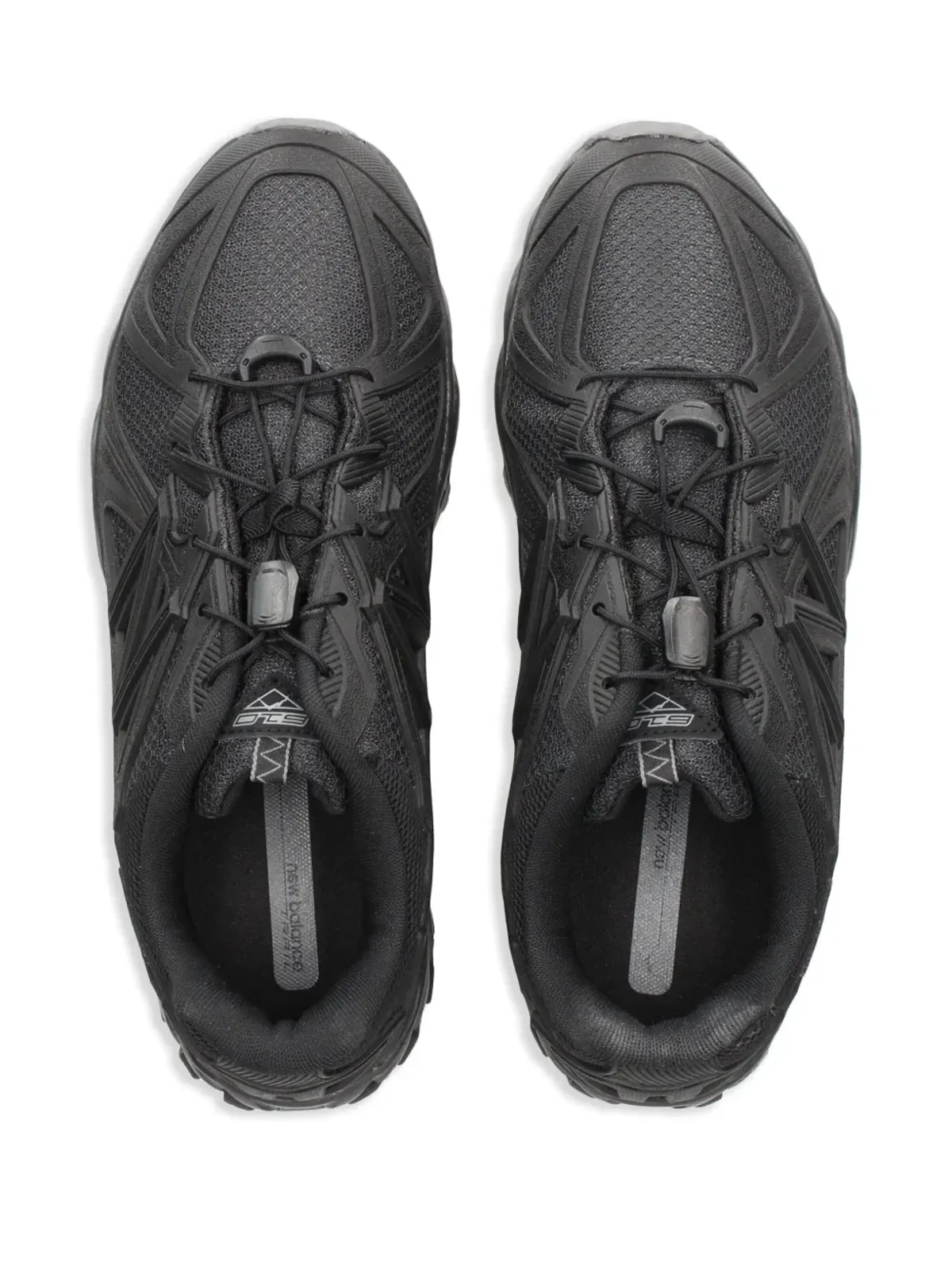 New Balance 610 トリプルブラック スニーカー - 画像4