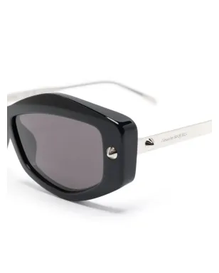 Alexander McQueen Eyewear 幾何学的スパイクスタッズサングラス - ブラック - サムネイル3