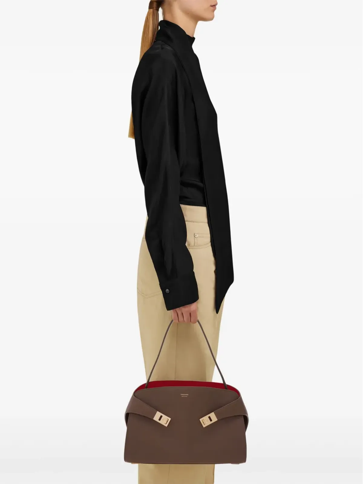 Ferragamo ハグソフト ショルダーバッグ - 画像2