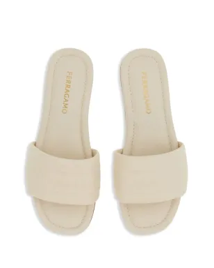 Ferragamo ロゴ入りスライドサンダル ネュートラルカラー - サムネイル3