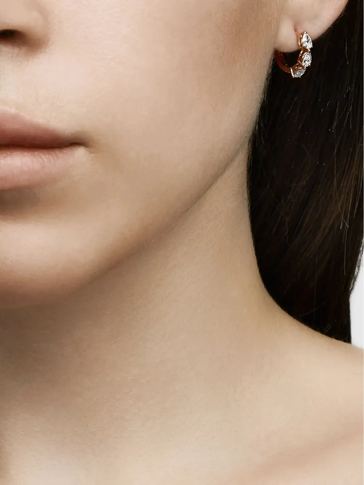 Jewels Aficionado 18kt ローズゴールド ハギーズ ダイヤモンド イヤリング - 画像3