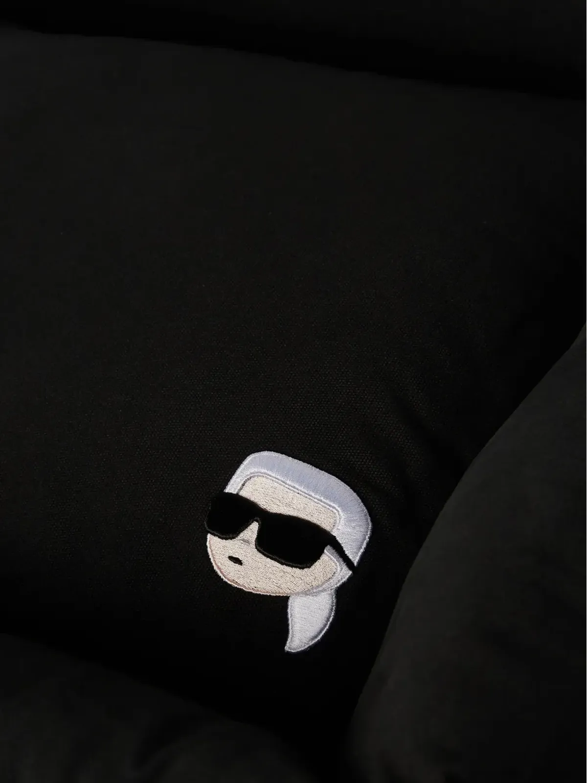 Karl Lagerfeld ロゴ刺繍 ドッグベッド - ブラック - 画像4