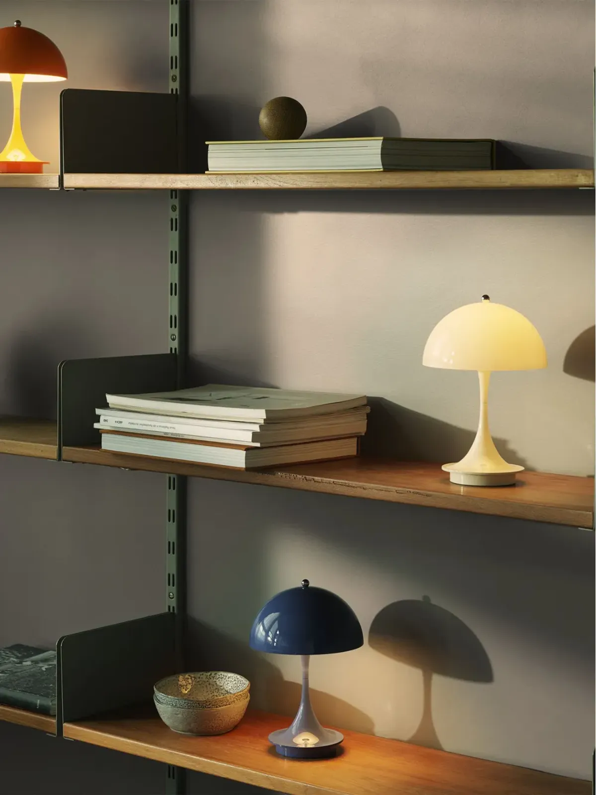 Louis Poulsen Panthella V3 ポータブル LED ランプ - 画像3