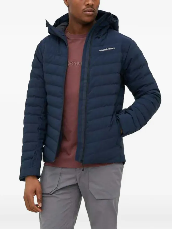 Peak Performance Peak Performance フード付きパッド入りジャケットの商品画像