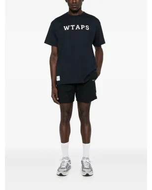WTAPS Academy 01 ロゴ Tシャツ - サムネイル2