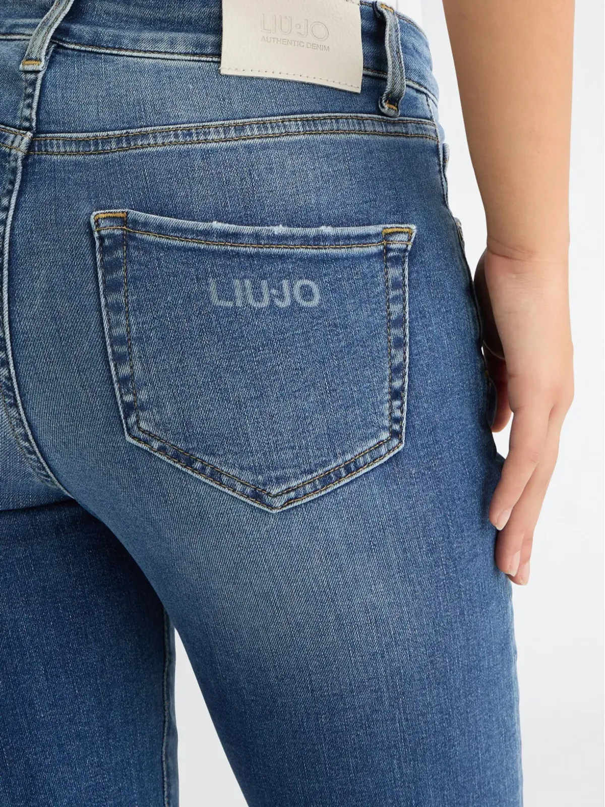 LIU JO ハイライズストレートジーンズ - 画像5