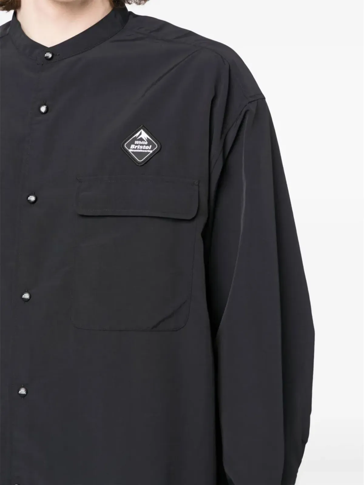 White Mountaineering ロゴパッチシャツ - 画像5