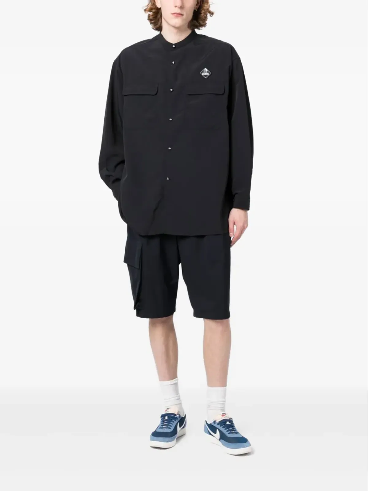 White Mountaineering ロゴパッチシャツ - 画像2