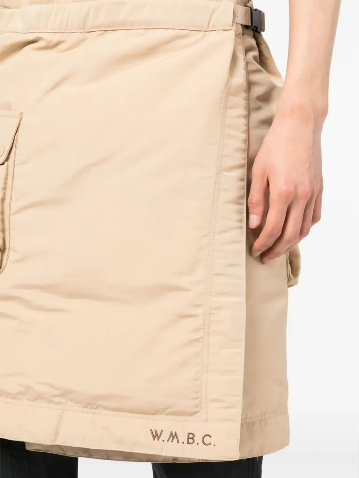 White Mountaineering ラップカーゴショーツ - 画像5