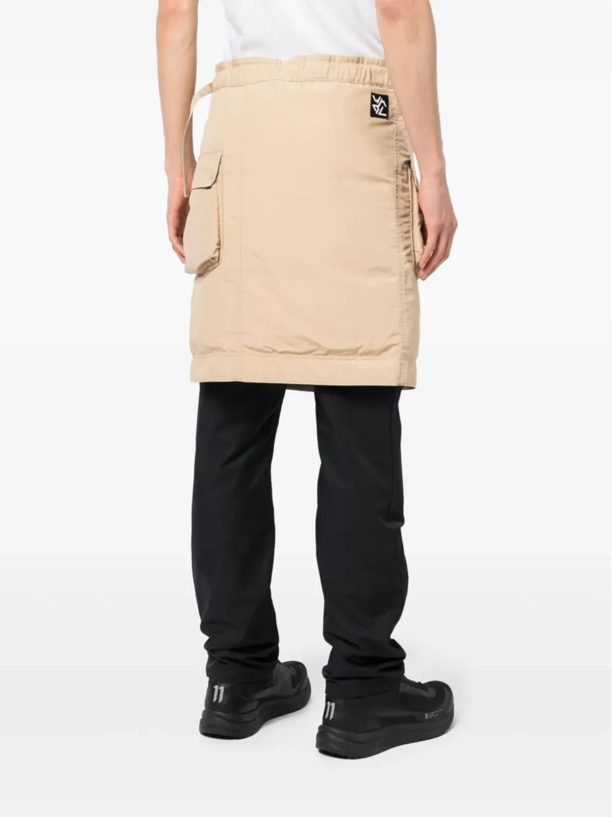 White Mountaineering ラップカーゴショーツ - 画像4