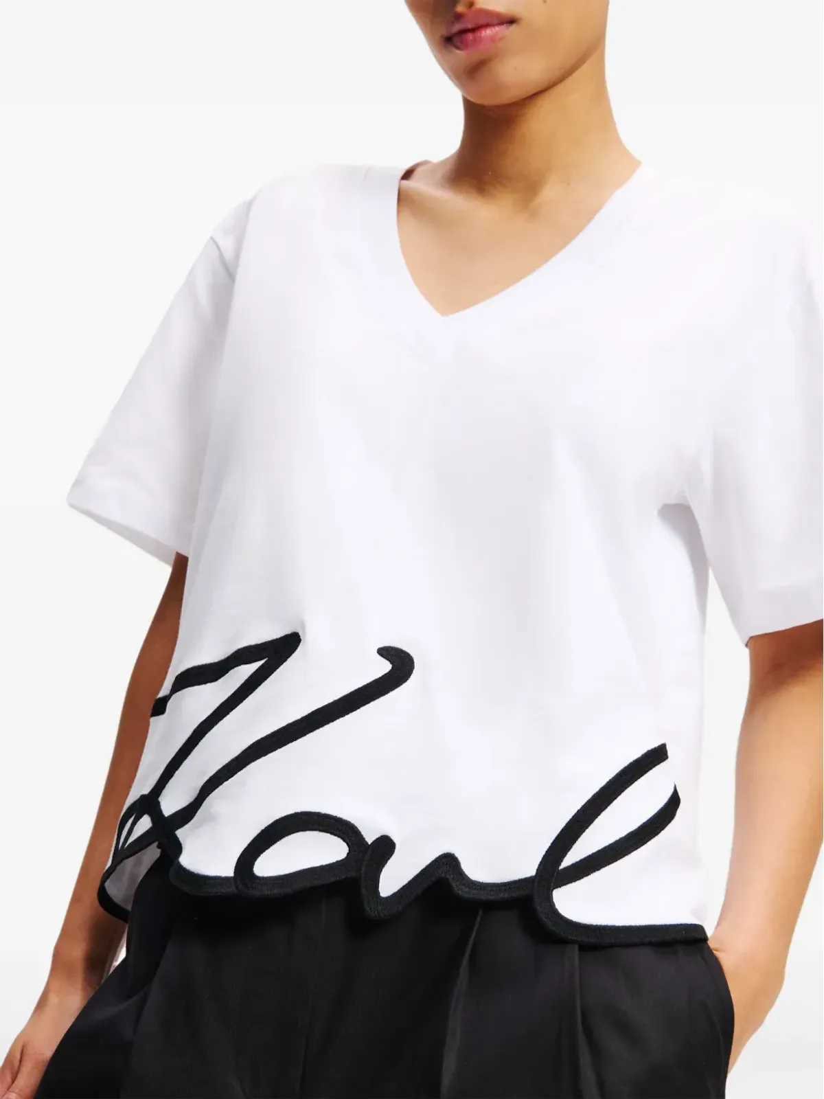 Karl Lagerfeld サイン入り Vネック Tシャツ - ホワイト - 画像5