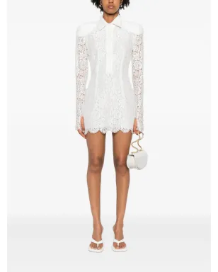 Rowen Rose 白のレース長袖ミニドレス - サムネイル2