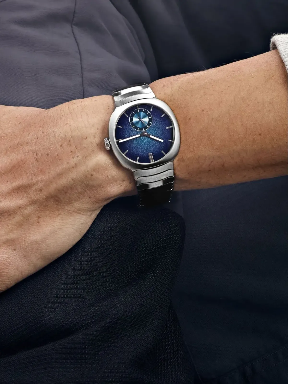 H. Moser & Cie ストリームライナー ブルー - 画像2