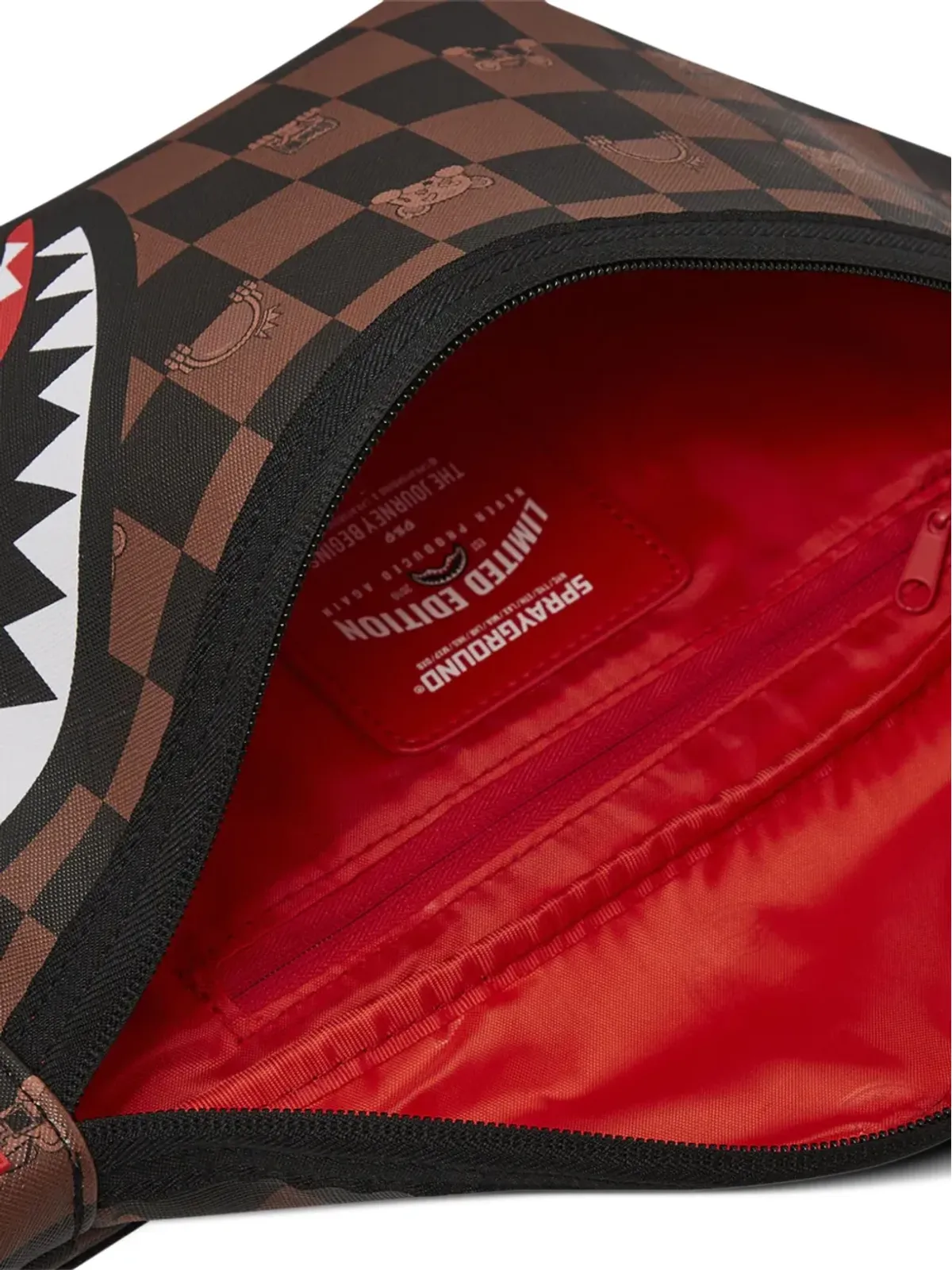 Sprayground シャークス・イン・パリ ベルトバッグ - 画像3