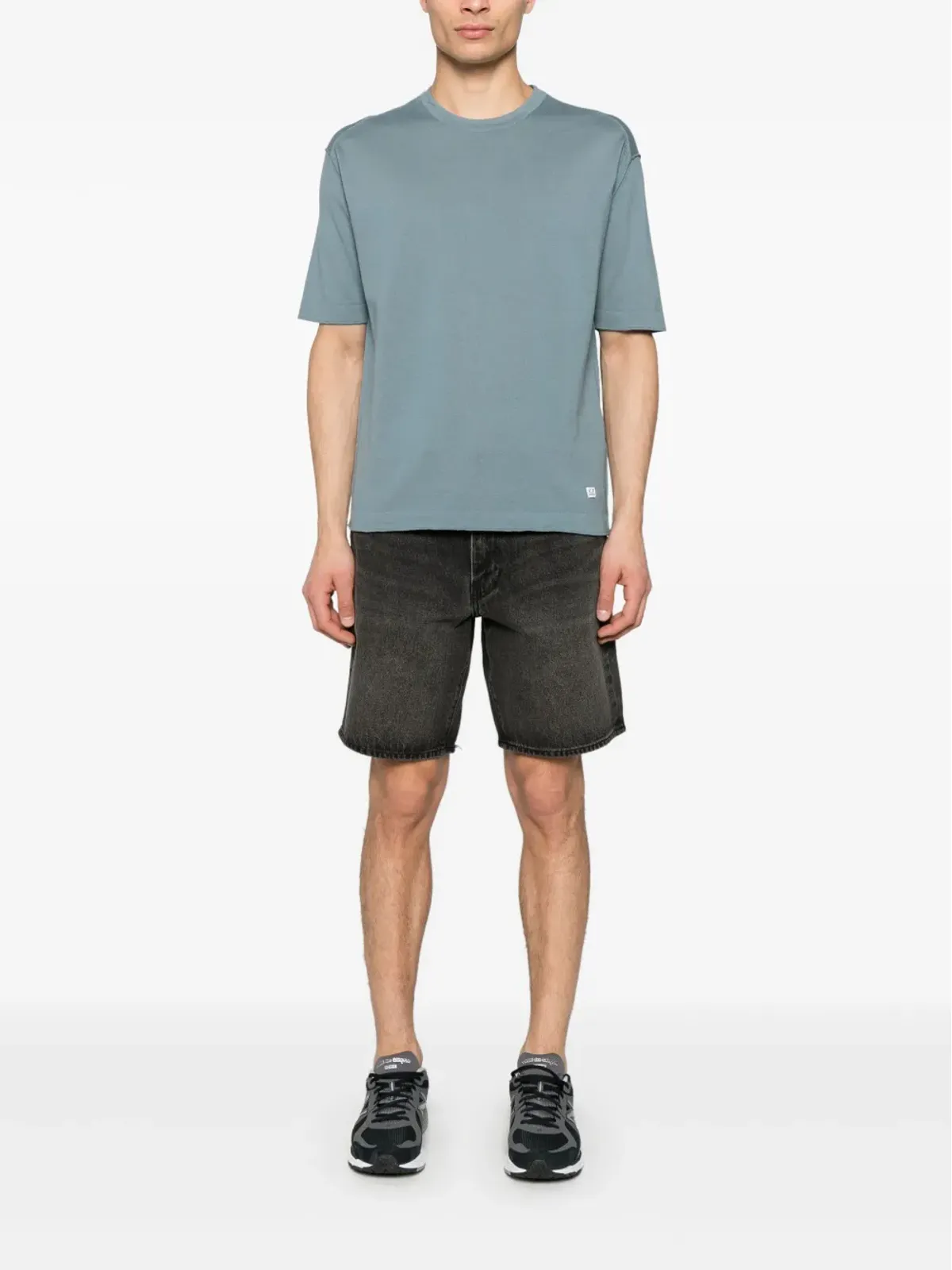Levi's 468 ルーズ デニム ショーツ ブラック - 画像2