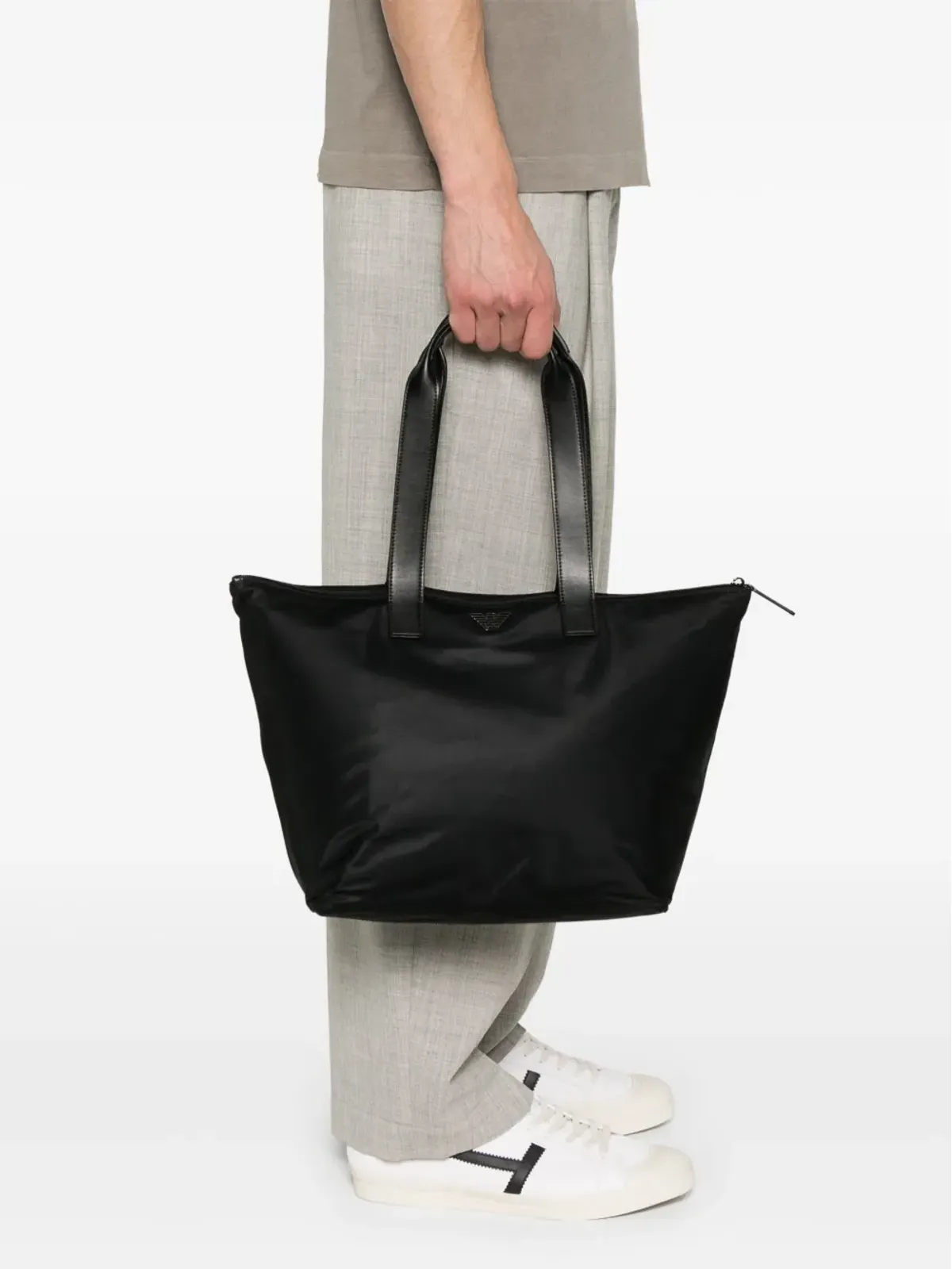 Emporio Armani 大型 ASV トートバッグ - ブラック - 画像2