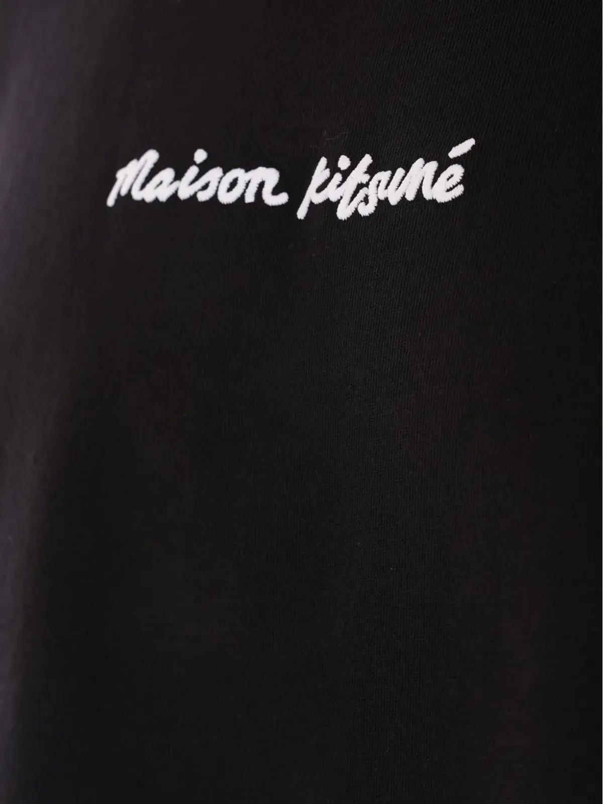 Maison Kitsuné ロゴ刺繍Tシャツ ブラック - 画像3