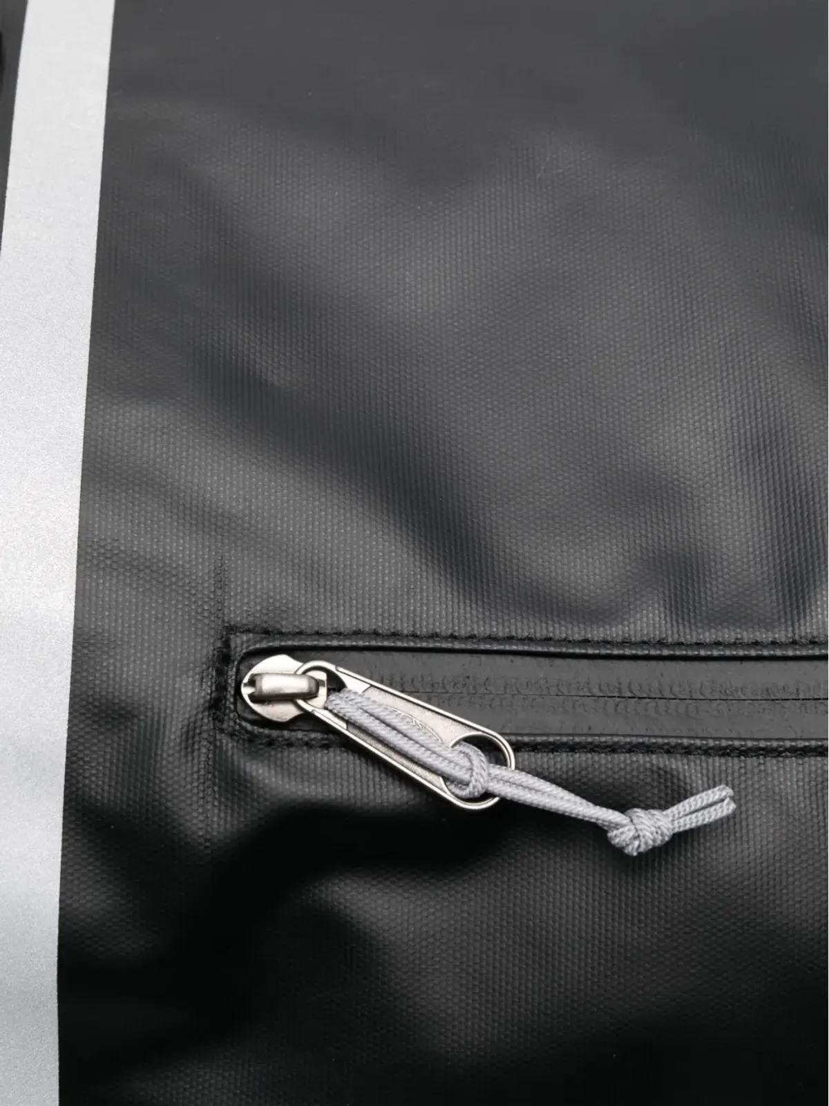 Eastpak アップロール・バイク・バックパック - 画像4
