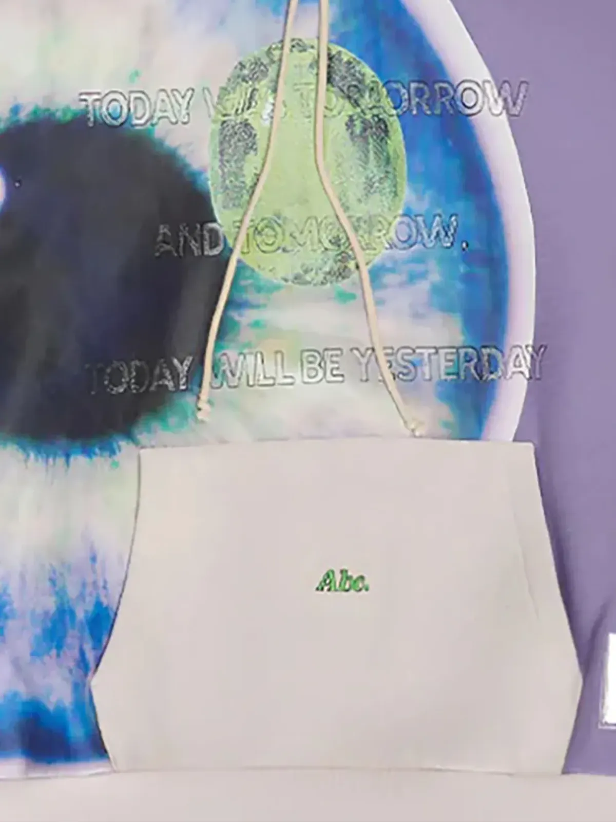 Advisory Board Crystals 8月の誕生石アイプリント プルオーバーフーディー - 画像2