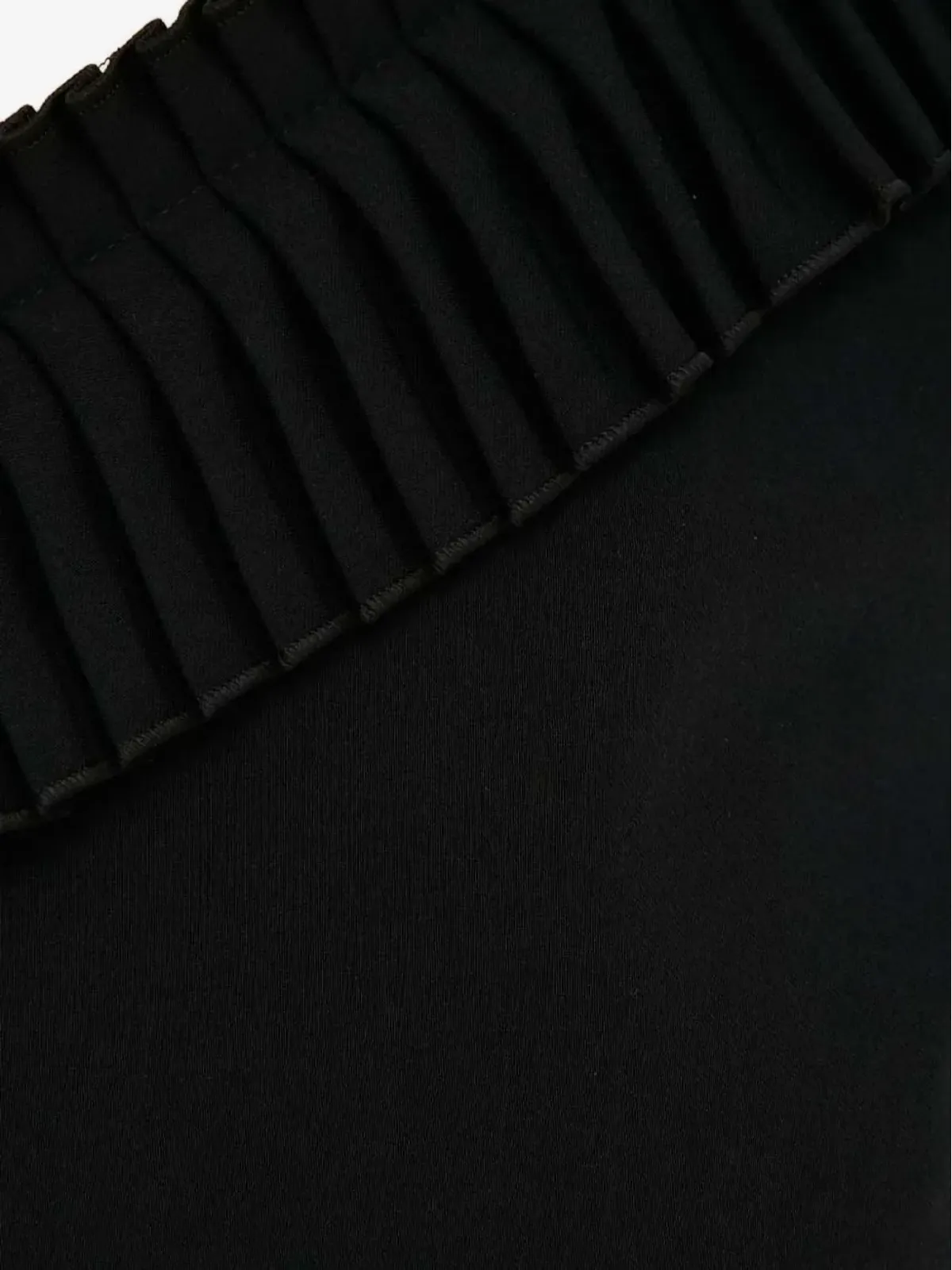 The Kooples プリーツ入りワンショルダーミニパーティードレス - 画像3