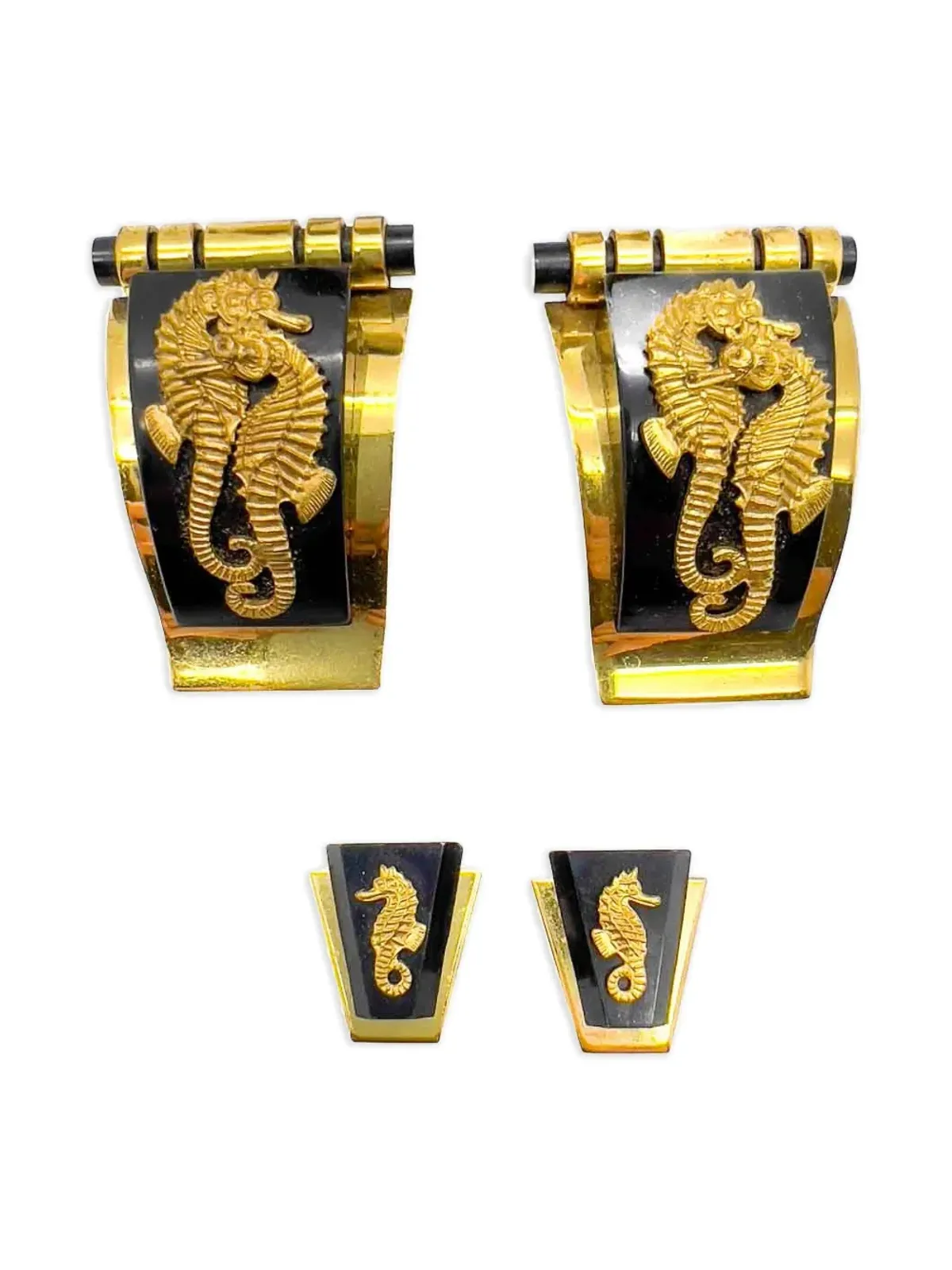 Jennifer Gibson Jewellery シーホース・スイート セット（Jean Painlevé）- ゴールド - 画像5