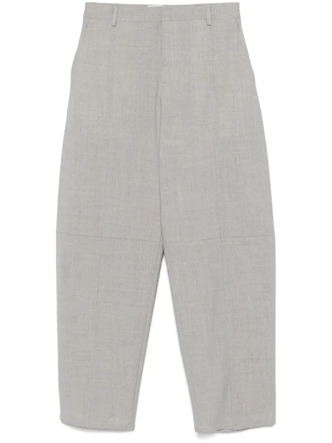 ARMARIUM ARMARIUM ニロ テーパードパンツの商品画像