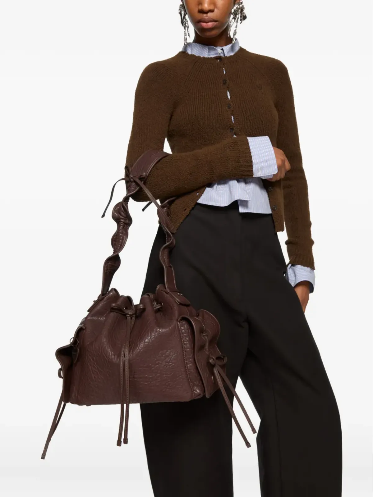 Acne Studios ラッフルドローストリングショルダーバッグ（ブラウン） - 画像2