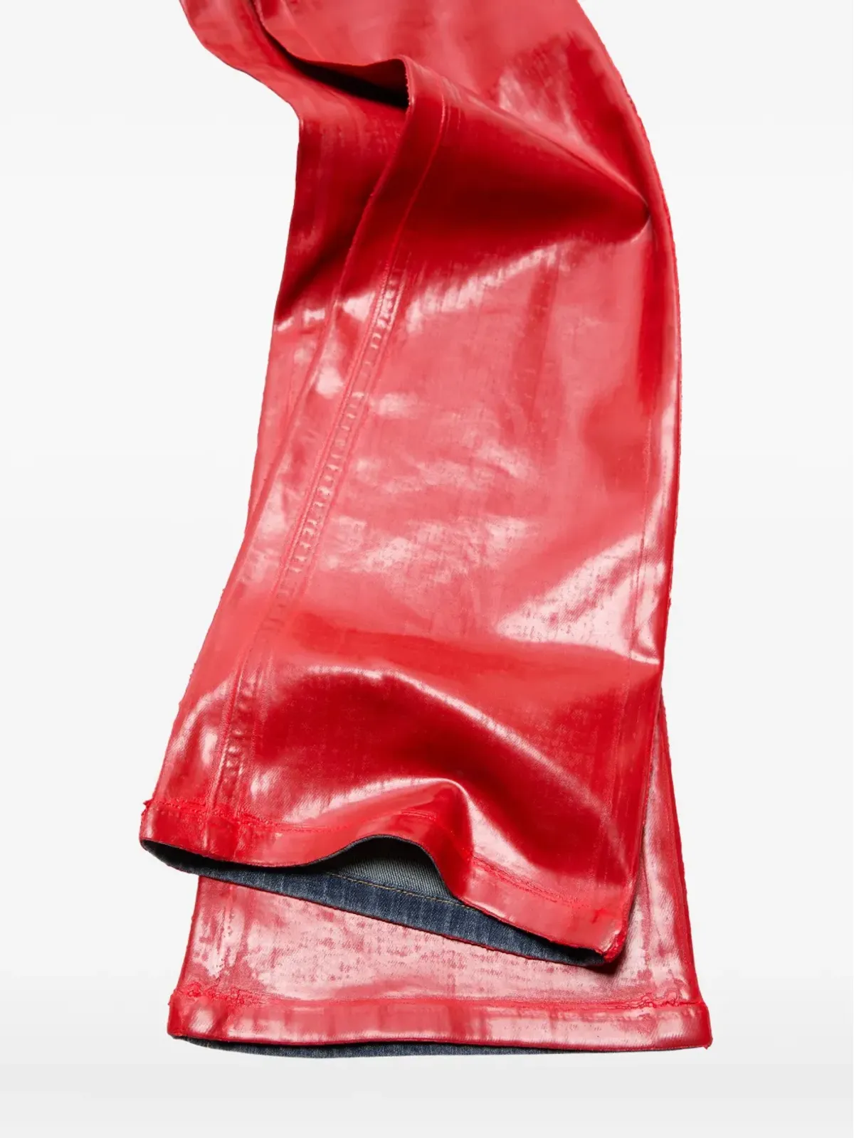 Acne Studios ラテックスライクなフレアパンツ - 画像5