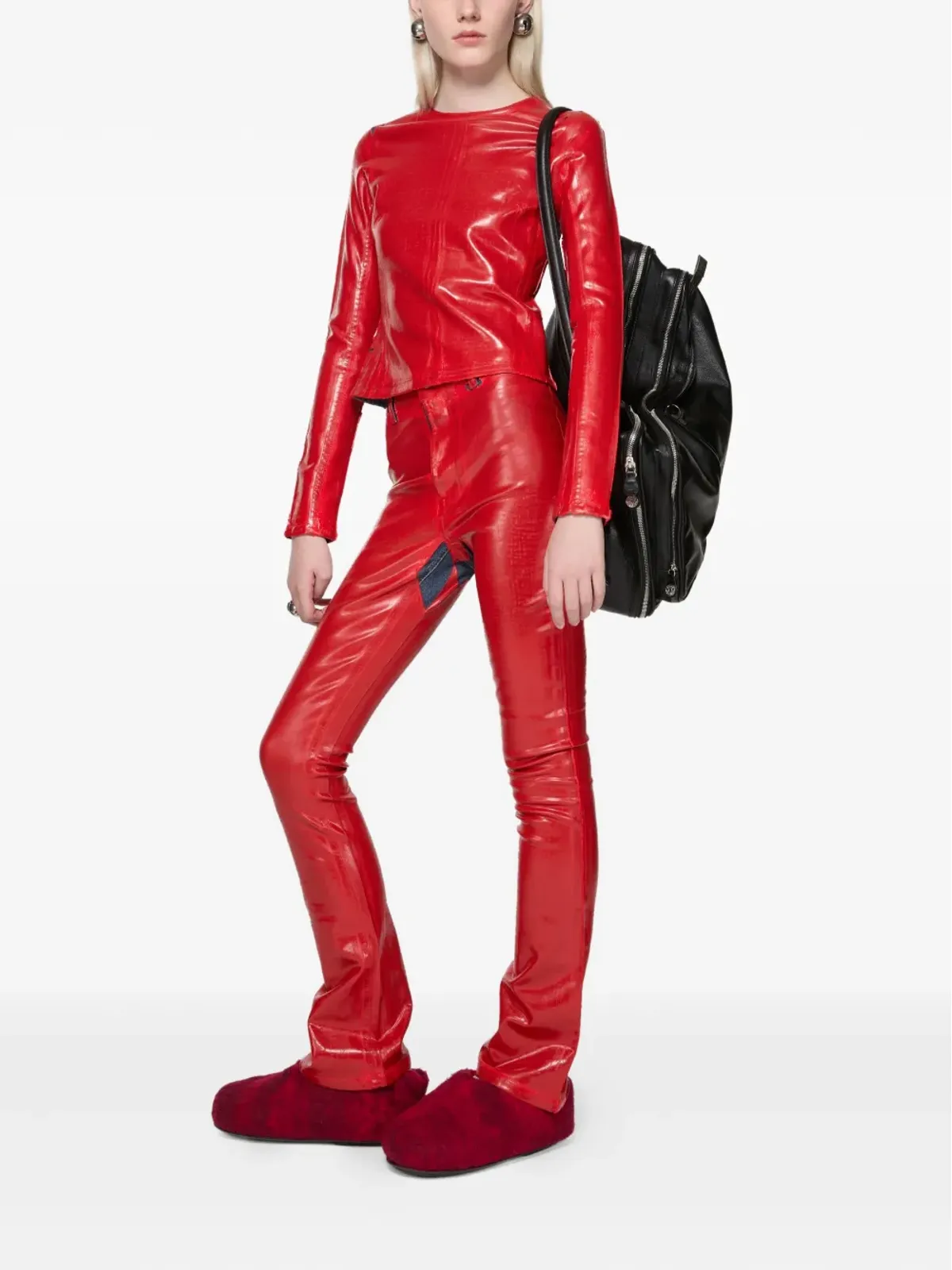 Acne Studios ラテックスライクなフレアパンツ - 画像2